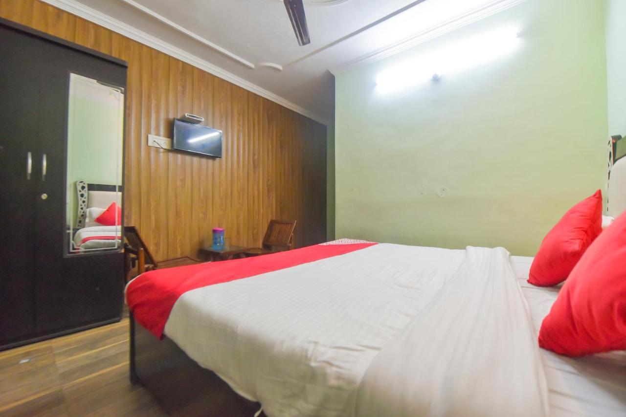 OYO 10566 Hotel Shanti Guest House Dharamshala Eksteriør billede